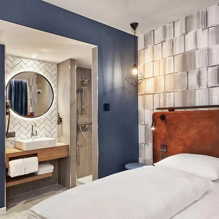 Hotel H2 3*